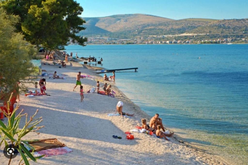 Luxury Villa Lana Apt, Seaview Terrace, Large Outdoor Space, Bbq Trogir Bagian luar foto